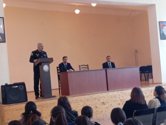 Siyəzən şəhər 1 saylı tam orta ümumtəhsil məktəbində “Sağlam həyat naminə narkomaniyaya yox deyək” mövzusunda maarifləndirici tədbir keçirilmişdir