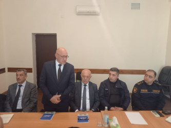 Qum-çınqıl karxanalarının fəaliyyətinin ətraflı araşdırılması və qanunamüvafiq tədbirlərin görülməsi məqsədilə yaradılmış komissiyanın ilk iclası keçirilmişdir