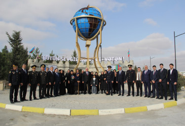 Qlobus monumentinin ətrafındakı qalanın üzərində aparılmış yeni tərtibat işləri rayon ictimaiyyətinə təqdim olunmuşdur