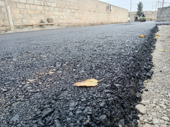 Əzim Əzimzadə küçəsinə asfalt örtüyü verilərək təmir edilmişdir