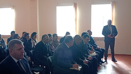 Rayon İcra Hakimiyyətinin başçısı Novruz Novruzov növbəti səyyar qəbulunu Böyük Həmyə kənd sakinləri ilə keçirmişdir