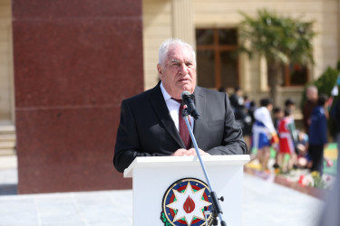 Novruz bayramı münasibətilə möhtəşəm tədbir və eyni gündə dahi Azərbaycan dramaturqu Cəfər Cabbarlının ayaqüstü abidəsinin yeni məkanda təqdimatı keçirilmişdir