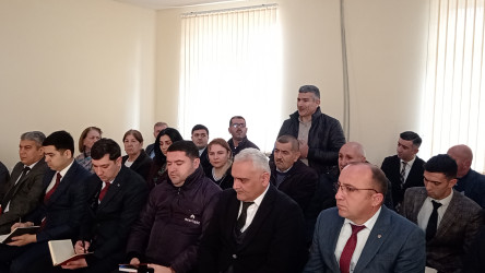 Rayon İcra Hakimiyyətinin başçısı Novruz Novruzov təsdiq olunmuş qrafikə əsasən növbəti səyyar qəbulunu Siyəzən Rayon Statistika İdarəsinin inzibati binasında, Siyəzən şəhər sakinləri ilə keçirmişdir