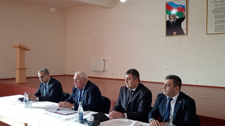Rayon İcra Hakimiyyətinin başçısı Novruz Novruzov növbəti səyyar qəbulunu Böyük Həmyə kənd sakinləri ilə keçirmişdir