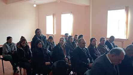 Rayon İcra Hakimiyyətinin başçısı Novruz Novruzov növbəti səyyar qəbulunu Böyük Həmyə kənd sakinləri ilə keçirmişdir