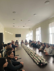 "Konstitusiya və Suverenlik İli" çərçivəsində "Ümummilli Lider Heydər Əliyev və Müstəqil Azərbaycanın ilk Konstitusiyası" mövzusunda tədbir keçirilmişdir