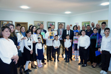 2 aprel - Dünya Autizm Məlumatlandırma Gününə həsr olunmuş “Dünyamın rəngləri” adlı Elmi konfrans təşkil edilmişdir