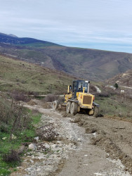 Səyyar qəbullar zamanı vətəndaşlar tərəfindən qaldırılan məsələlərin icrası davam etdirilir