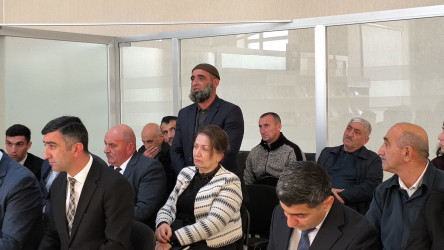Növbəti səyyar qəbul Mərkəzi Kitabxananın inzibati binasında, Siyəzən şəhər sakinləri ilə keçirilmişdir