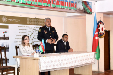 "Narkomaniya və zərərli vərdişlərə yox deyək", "erkən nikah və onun fəsadları" mövzuları, eləcə də məktəblilərin təhlükəsiz davranış qaydaları ilə bağlı maarifləndirici tədbir keçirilmişdir.
