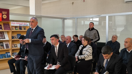 Növbəti səyyar qəbul Mərkəzi Kitabxananın inzibati binasında, Siyəzən şəhər sakinləri ilə keçirilmişdir