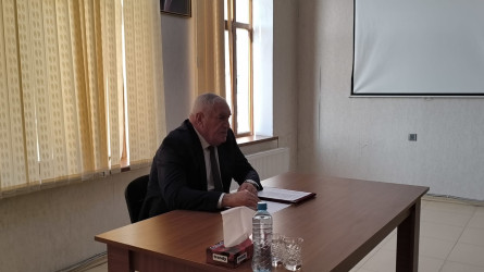 Növbəti səyyar qəbul Mərkəzi Kitabxananın inzibati binasında, Siyəzən şəhər sakinləri ilə keçirilmişdir