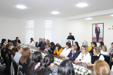 “Konstitusiya və Suverenlik” ili çərçivəsində “Güclü qadın, güclü ailə, güclü cəmiyyət: Zorakılığa qarşı mübarizə” adlı maarifləndirici görüş keçirilmişdir