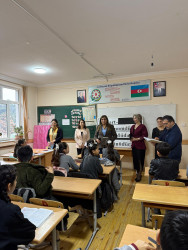 3 saylı tam orta ümumtəhsil məktəbində təhsil alan şagirdlərlə dərsə davamiyyət və pedoqoji kollektiv ilə təlim-tərbiyə işinin təşkili vəziyyəti barədə söhbət aparılmışdır