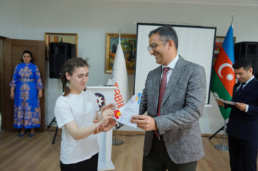 2 aprel - Dünya Autizm Məlumatlandırma Gününə həsr olunmuş “Dünyamın rəngləri” adlı Elmi konfrans təşkil edilmişdir
