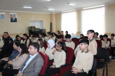 Siyəzən şəhər 5 saylı tam orta ümumtəhsil məktəbinin müəllim və şağird kollektivinin iştirakı ilə maarifləndirici tədbir keçirilmişdir