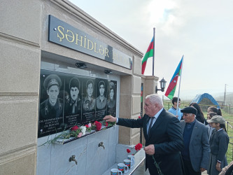 Eynibulaq kəndindən olan şəhidlərin əziz xatirəsinə inşa edilmiş bulağın açılış mərasimi keçirilmişdir
