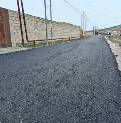Şəhərin Nəsib bəy Yusifbəyli küçəsinə asfalt örtüyü verilərək təmir edilmişdir