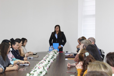 “Konstitusiya və Suverenlik” ili çərçivəsində “Güclü qadın, güclü ailə, güclü cəmiyyət: Zorakılığa qarşı mübarizə” adlı maarifləndirici görüş keçirilmişdir